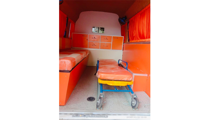 Dead body transportation service vehicle